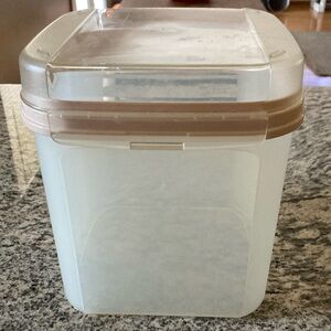 Tupperware Cream Food Storage Container